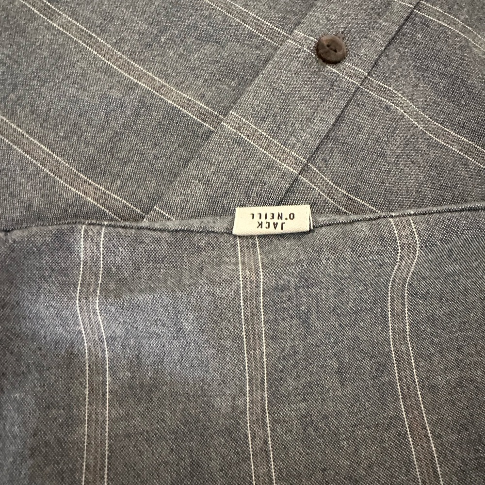 Jack O’Neill short sleeve button down collar shirt with pocket. Navy shirt - Picture 3 of 5